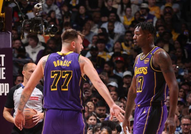 开云官网-19战15胜联盟第一！两大铁闸改变湖人：防守升第一