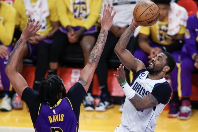 开云-独行侠无意助湖人签换欧文 送出浓眉是唯一可能