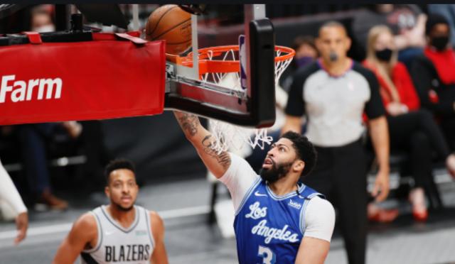 开云-湖人失望之夜亦有收获 浓眉状态回暖令人欣喜